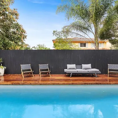 Sunshine Beach Bliss Inc Pool Exterior photo